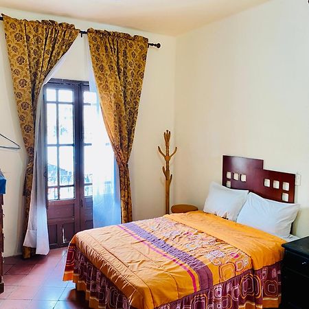 Hostal Santuario De Las Libelulas Guadalajara Eksteriør billede