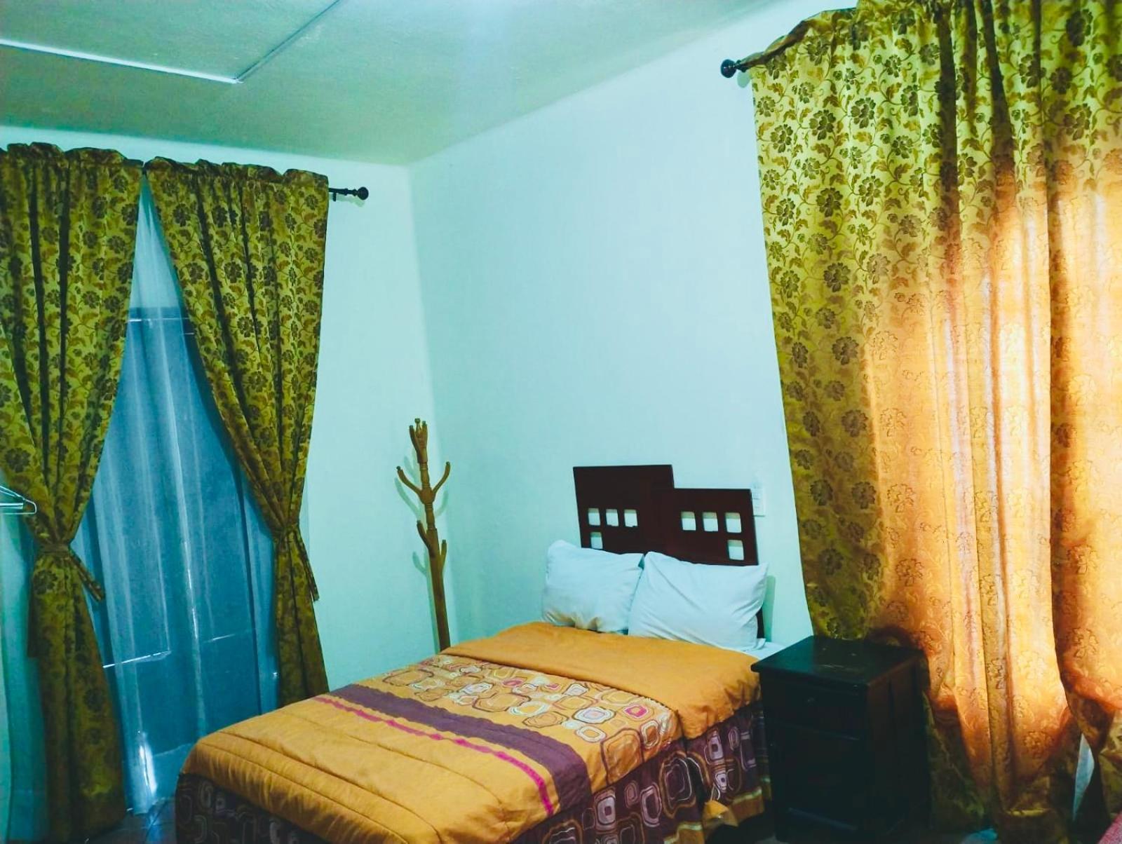 Hostal Santuario De Las Libelulas Guadalajara Eksteriør billede